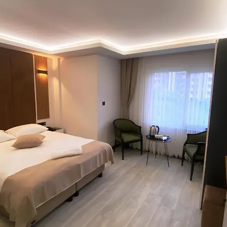 Nazar Hotel *