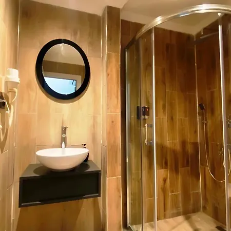 Hotel Nazar *